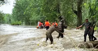 ভারতে ভূমিধসে নিহত ৩০, বিপর্যস্ত জম্মু-কাশ্মীর ও হিমাচল প্রদেশ